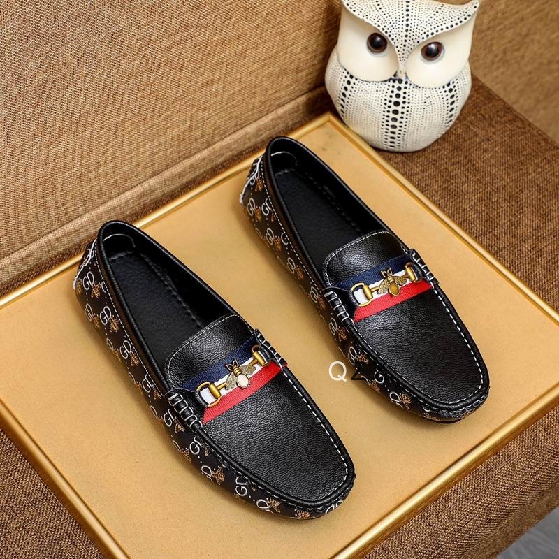 Gucci Men's Shoes 608